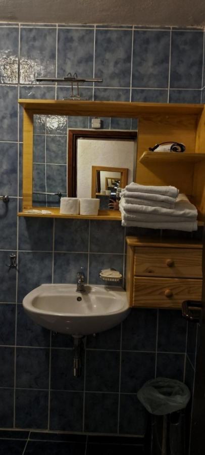 Bed And Breakfast Vila Lala Яхорина Екстериор снимка