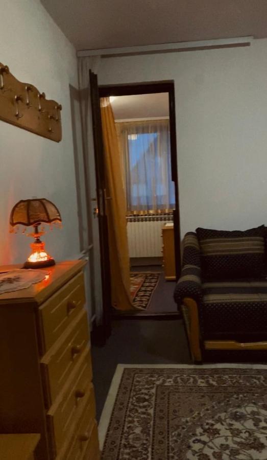 Bed And Breakfast Vila Lala Яхорина Екстериор снимка
