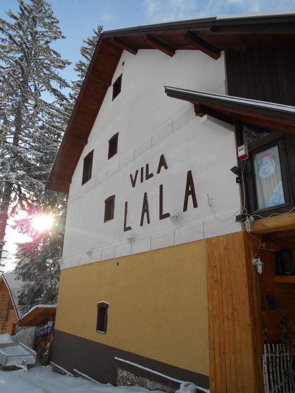 Bed And Breakfast Vila Lala Яхорина Екстериор снимка
